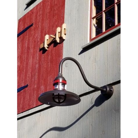 14" Brisbane, 600-Bronze with 400-Barn Red Guard, No Cap, CLR-Clear Glass, G22 Gooseneck Arm