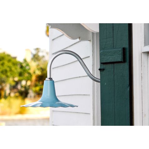 16" Seaside, 765-Porcelain Delphite, G26 Gooseneck Arm, 980-Brushed Aluminum