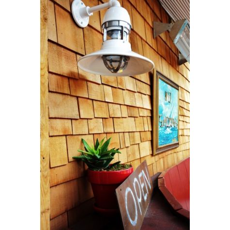 12” Wallaby, 200-White, With Cap, CLR-Clear Glass, 975-Galvanized Guard, G3 Gooseneck Arm | Photo Courtesy of Farmer’s Daughter Hotel