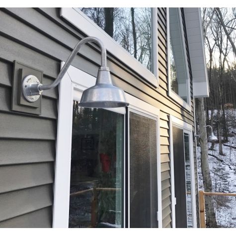 8” Avalon, 975-Galvanized, G26 Gooseneck Arm | Photo Courtesy of Homeowner