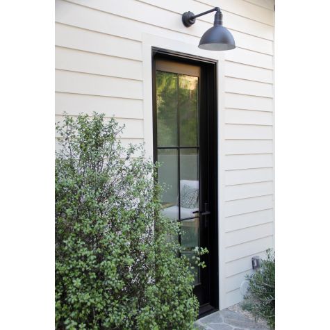 12” Wilcox, 105-Textured Black, G1 Gooseneck Straight Arm | Photo Courtesy of Maggie Piersons Designs