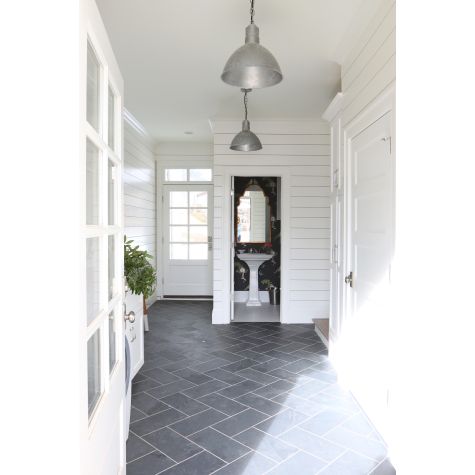 14” Wilcox, 975-Galvanized, Galvanized Chain with SBK-Standard Black Cord | Photo Courtesy of Studio McGee @studiomcgee