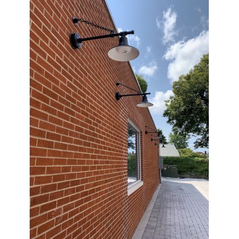 12” Aero LED, 100-Powdercoat Black, G64 Gooseneck Arm, 1250 Lumen LED, 3500K-Neutral White Color Temperature, Flat LED Lens | Photo Courtesy of TAC and FSA Lighting