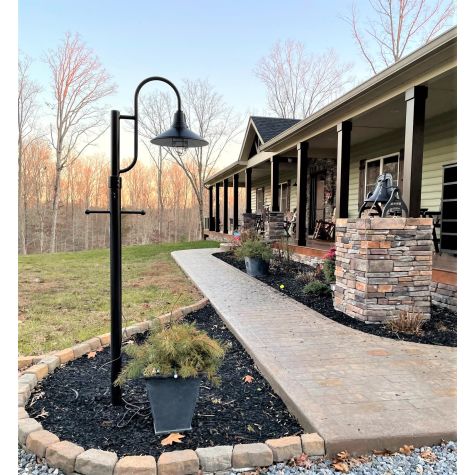 16” Aero, 100-Black, Single Decorative Post Mount, No Direct Burial Pole, Wire Guard in 100-Black, Clear Glass | Photo Courtesy of Homeowner