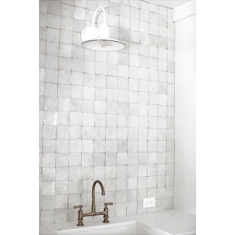 12” Dominion, 250-White | Photo Courtesy of Ashley Schoenith - Heirloomed Collection
