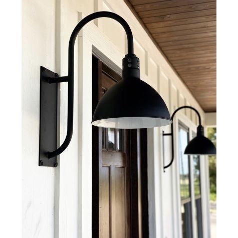 14” Wilcox Vented Gooseneck Light, 105-Textured Black, Circle Vents, G19 Gooseneck Arm | Photo Courtesy of Megan McPherson (@mcphersonmanor)