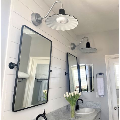 16" Seaside LED, 100-Black, G26 Gooseneck Arm in 975-Galvanized, 1250 Lumens, 3000K Color Temp, Flat Lens | Customer Submission