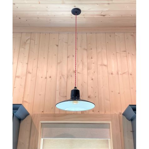 16" Dominion, 705-Navy, Red Cotton Twist | Photo Courtesy of Homeowner