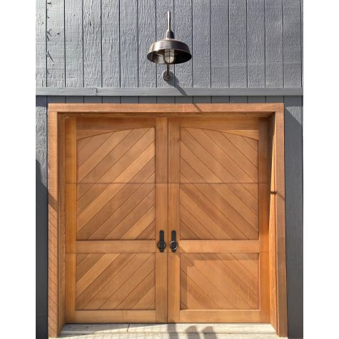 16" Avalon Nautical LED Gooseneck, 999-Oil Rubbed Copper, G32 Arm, 615-Oil Rubbed Bronze, Wire Guard, Frosted Glass | Photo Courtesy of Lincoln Park Design