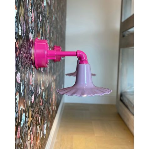 12" Seaside LED, 790-Lavendar, G13 Arm, 490-Magenta, Decorative Backing Plate, Domed Lens | Photo Courtesy of Nikki Levy Interiors & Alyssa Plotke