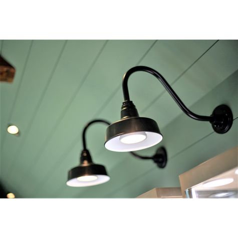 8" Esso, 100-Black, G11 Arm | Photo Courtesy of Karina Brez @thejeweledbarn