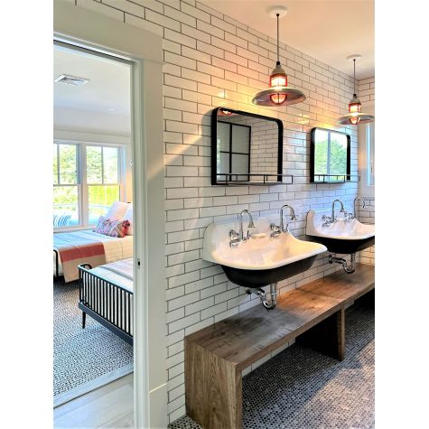 14" Brisbane LED, 975-Galvanized, No Cap, Guard in 400-Barn Red, CSBW-Black & White Cloth Cord | Photo Courtesy of Lark & Soul Design